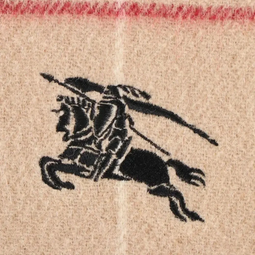 Burberry shawl/wrap - Picture 3 of 5